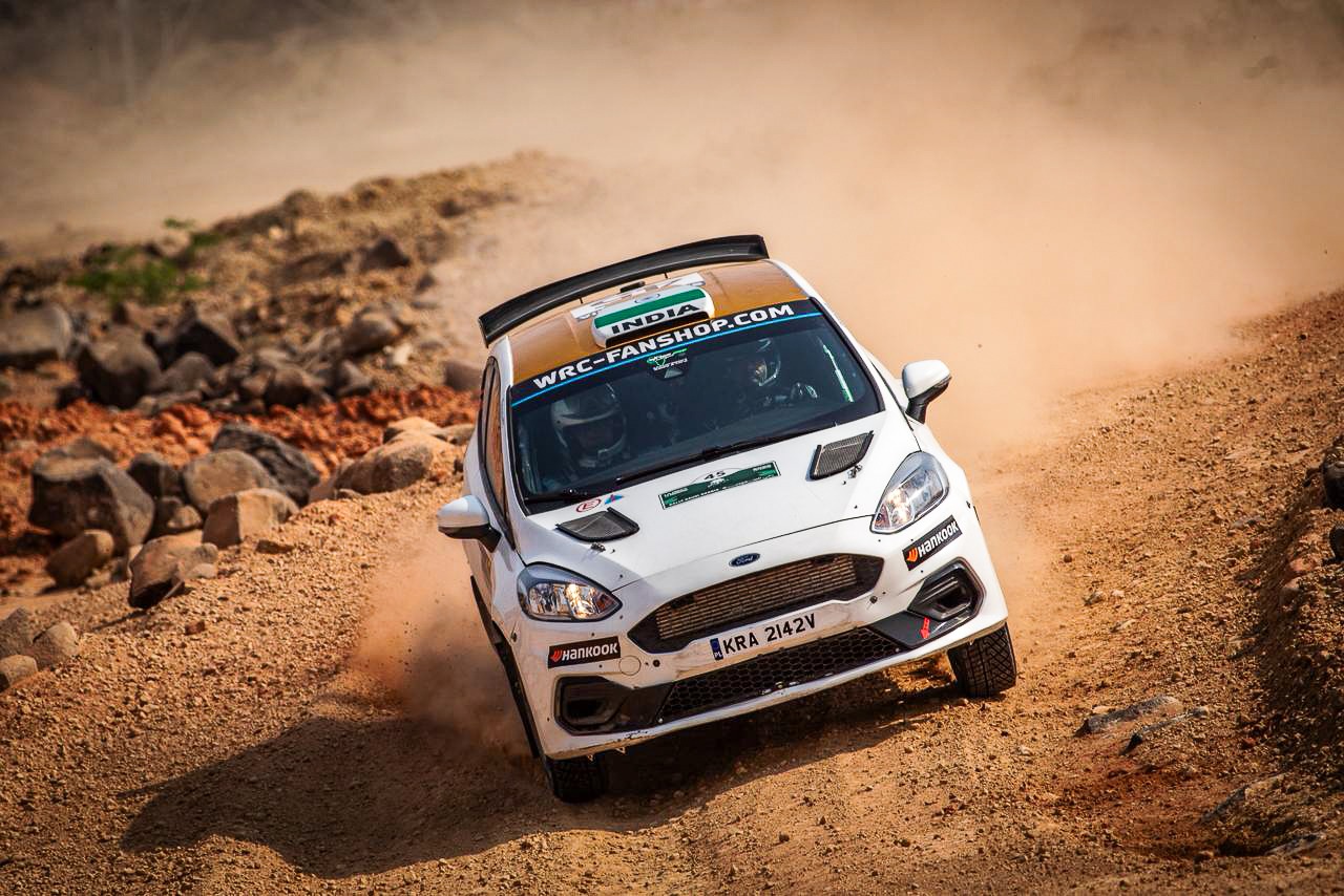 Pic3 action photo of Naveen, musa (1)