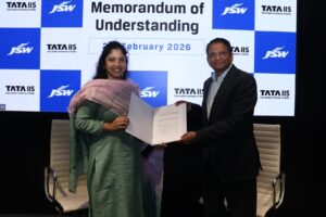 Mrs. Rupam Singh, CHRO, JSW Motors Limited and Mr. Venguswamy Ramaswamy, CEO Designate, Tata Indian Institute of Skills at the MoU signing.jpg (1)