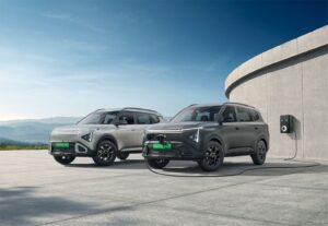 Kia Carens Clavis EV.jpg