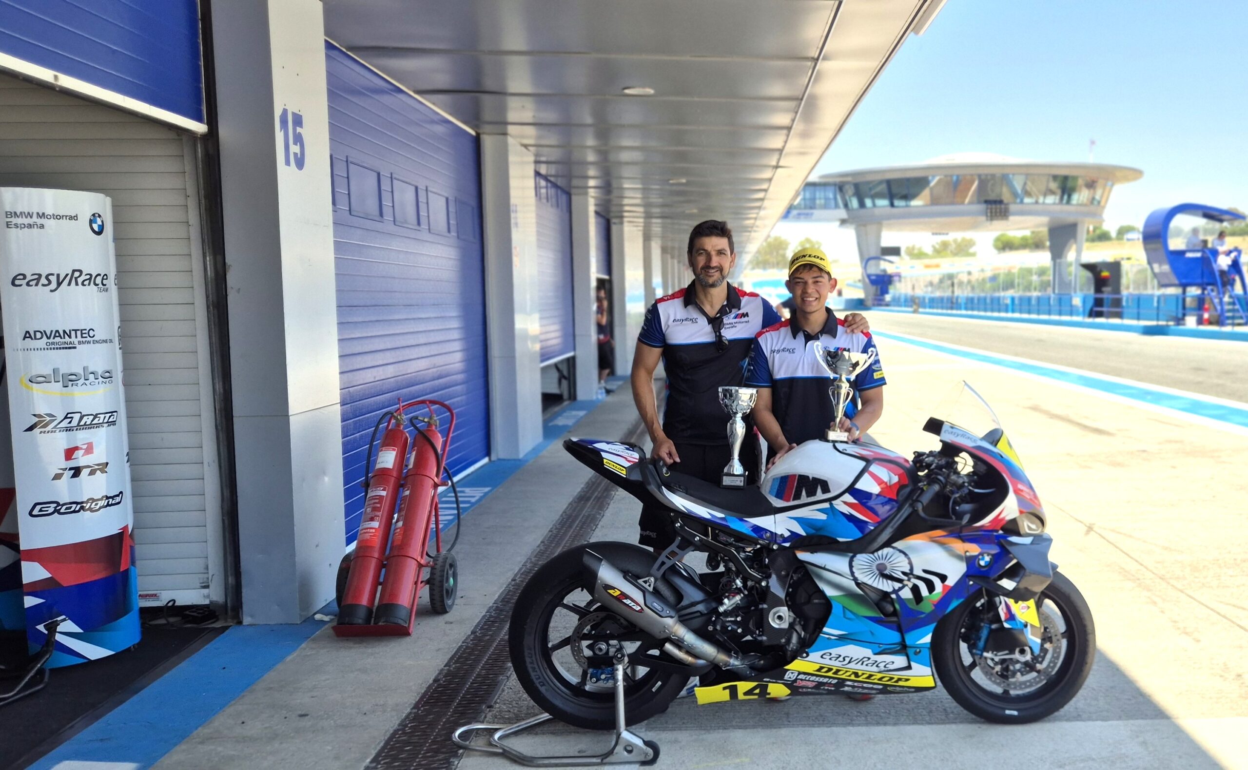 Kavin Quintal with BMW EasyRace Team Principal Eduardo Salvador Vera