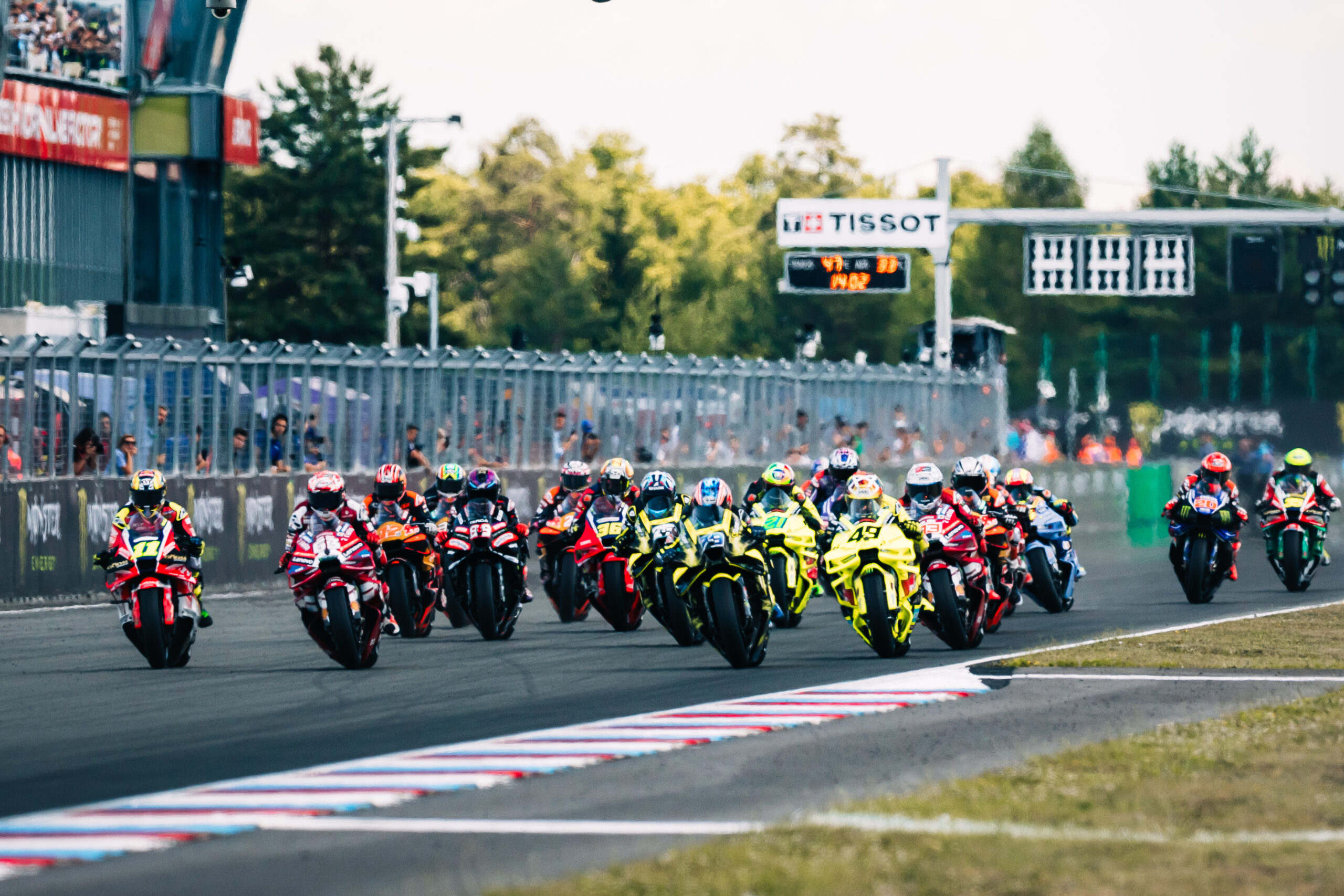 MotoGP Holeshot Device