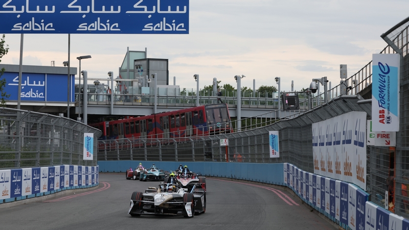 LONDON, ENGLAND - JULY 27: Nick Cassidy of New Zealand driving the (37) Jaguar TCS Racing Jaguar I-TYPE 7 during the London E-Prix, Round 16 of the 2025 FIA Formula E World Championship at ExCel London on July 27, 2025 in London, England. (Photo by Andrew Ferraro/LAT Images)