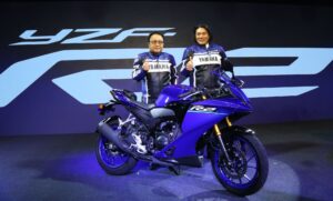 Final YZF R2 Photo