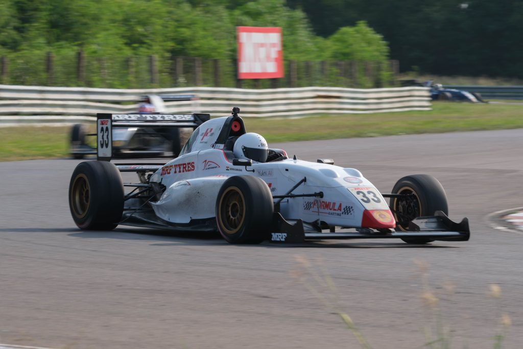 DSCF1169-1024x683 Saishiva Sankaran, Bhuvan Bonu Continue Winning Streaks in MRF Indian National Racing Challenge