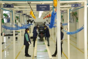 Vehicle assembly underway at the newly inaugurated plant of Creatara