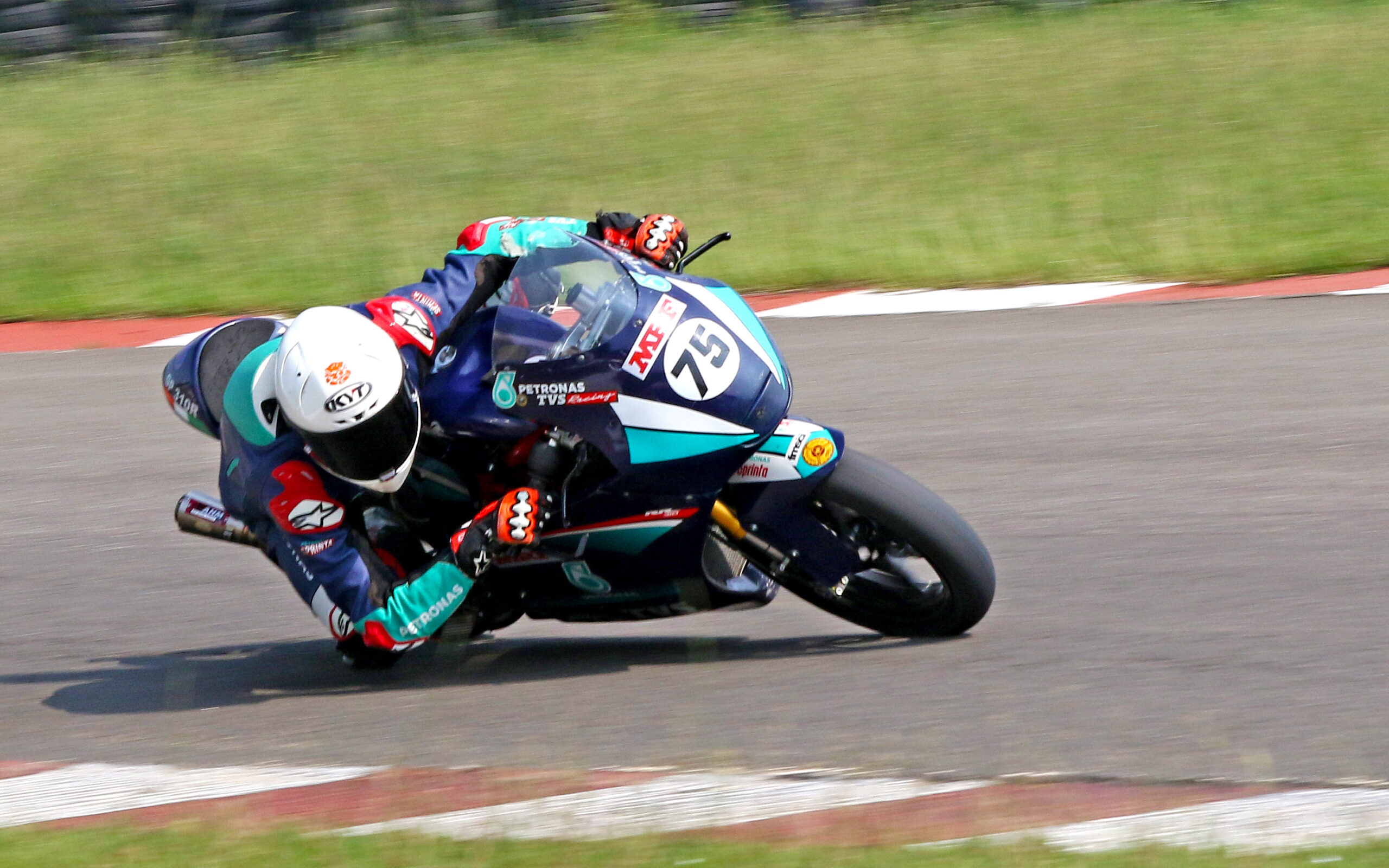 Sarthak Chavan, who qualified for pole position in the Super Sport 301-400cc Open class (Oct 30)